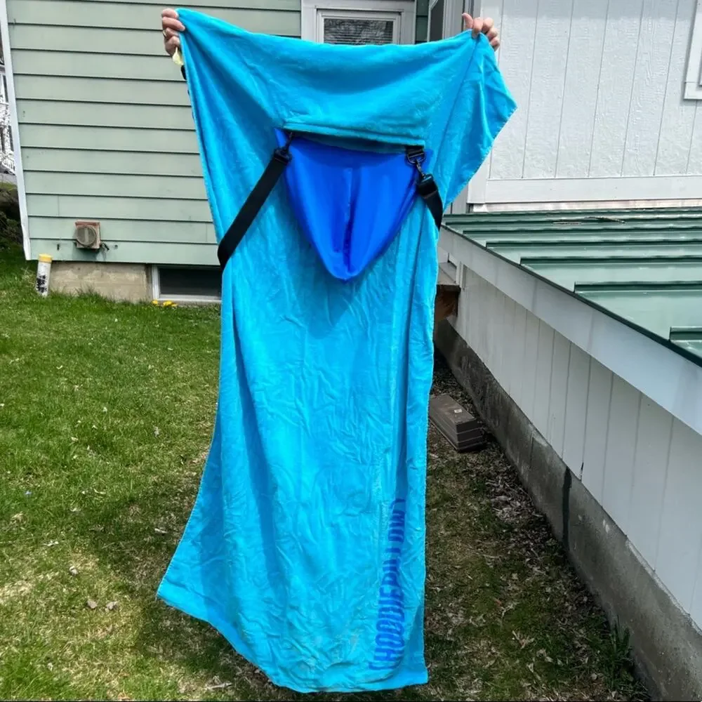 Hoodiepillow 5 in 1 Blue Beach Towel built in hood pockets convertible into bag